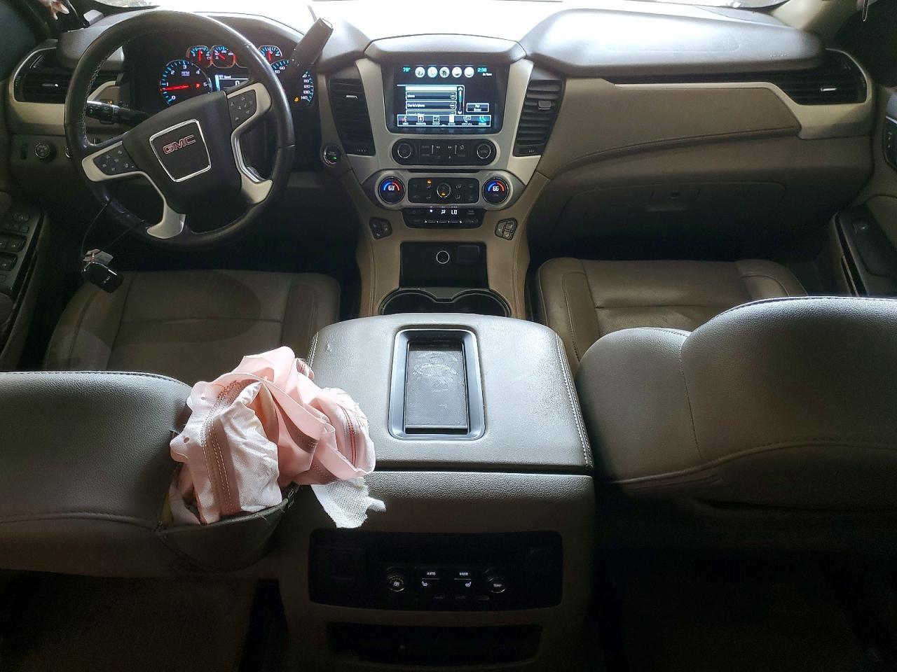 2019 GMC Yukon Xl K1500 Slt - zdjęcie 8