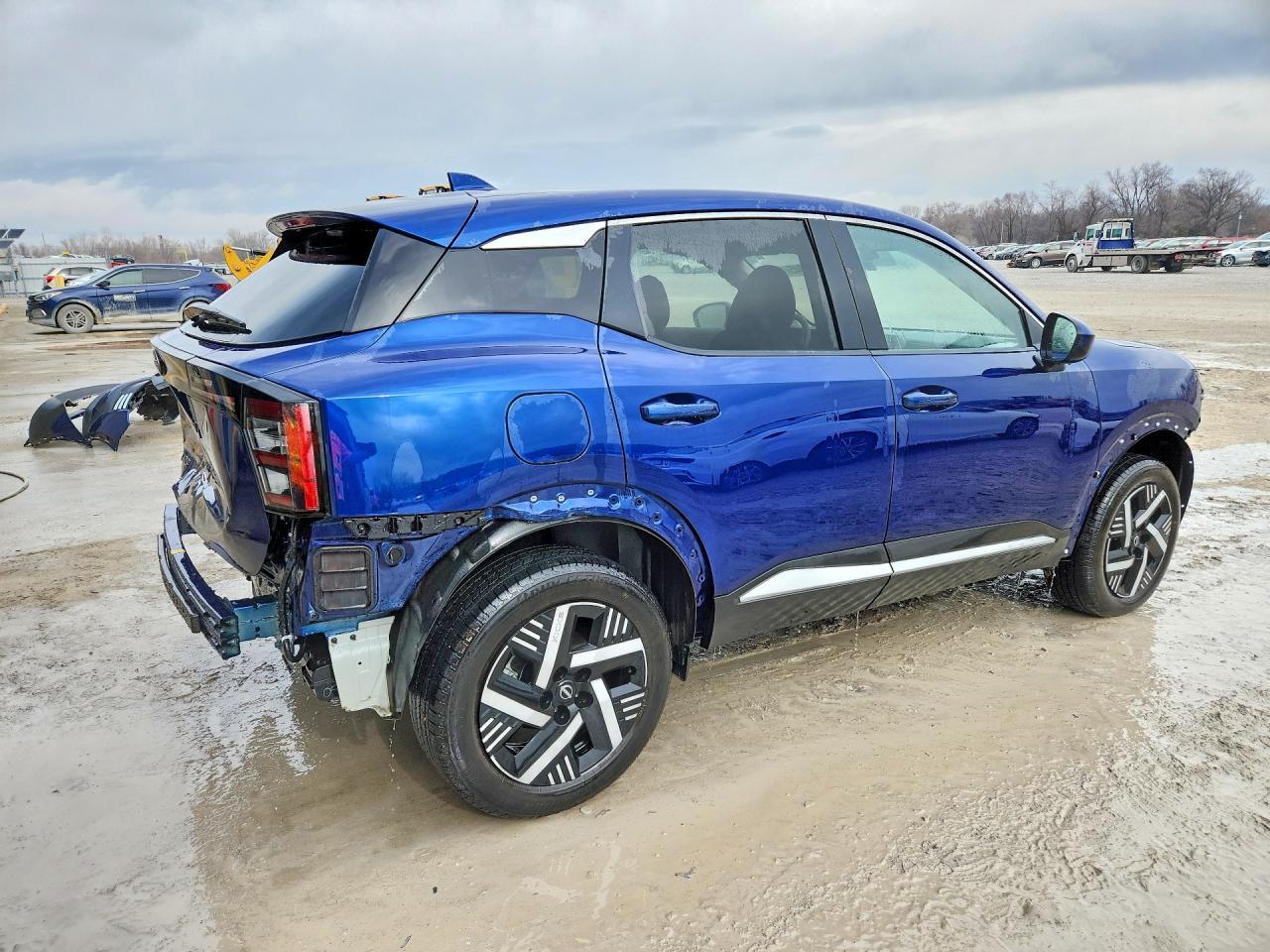 2025 Nissan Kicks Sv - zdjęcie 3