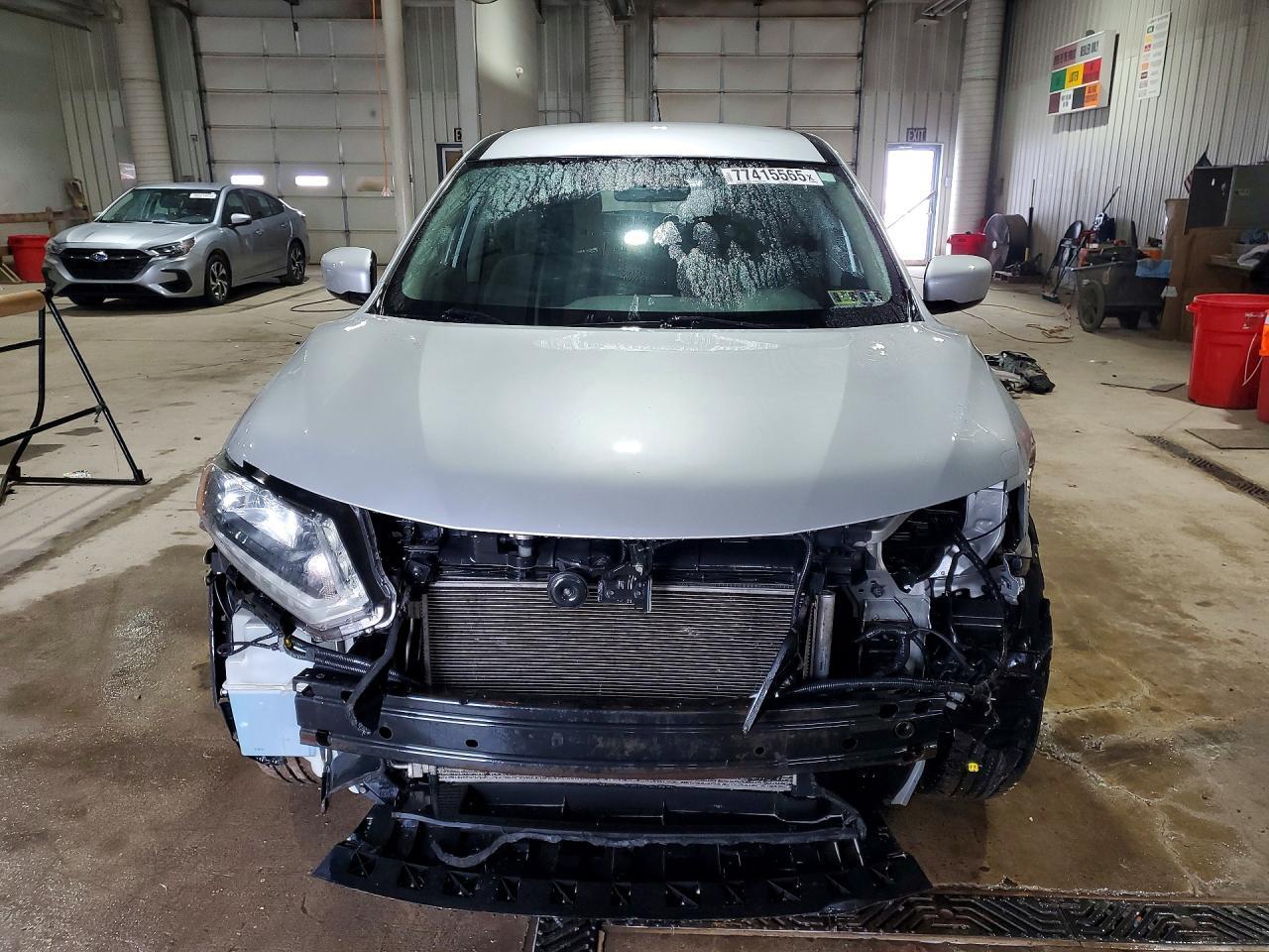 2016 Nissan Rogue S - zdjęcie 5