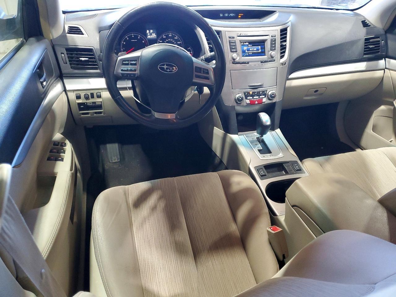 2014 Subaru Outback 2.5I Premium - zdjęcie 8