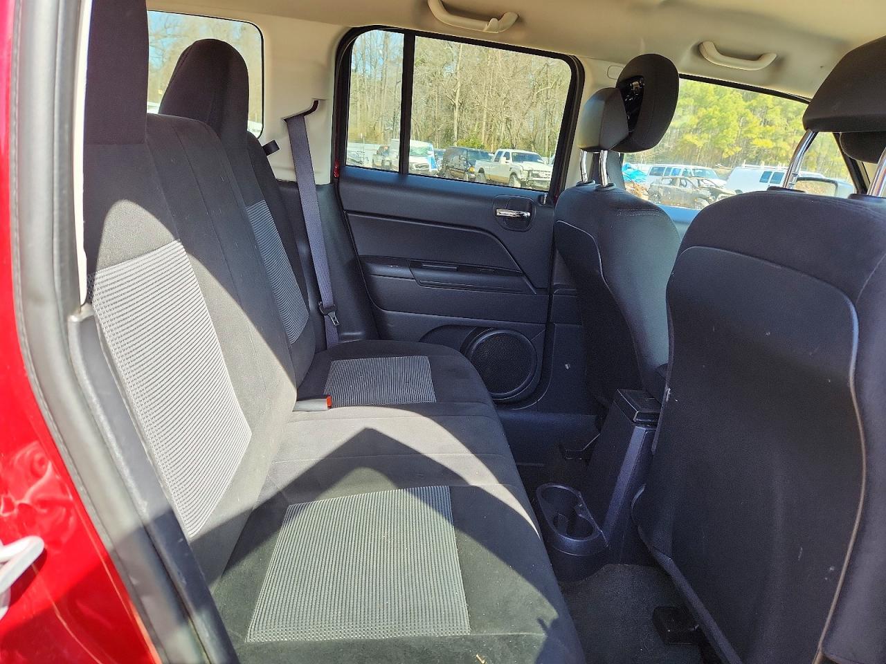 2017 Jeep Patriot Sport - zdjęcie 11