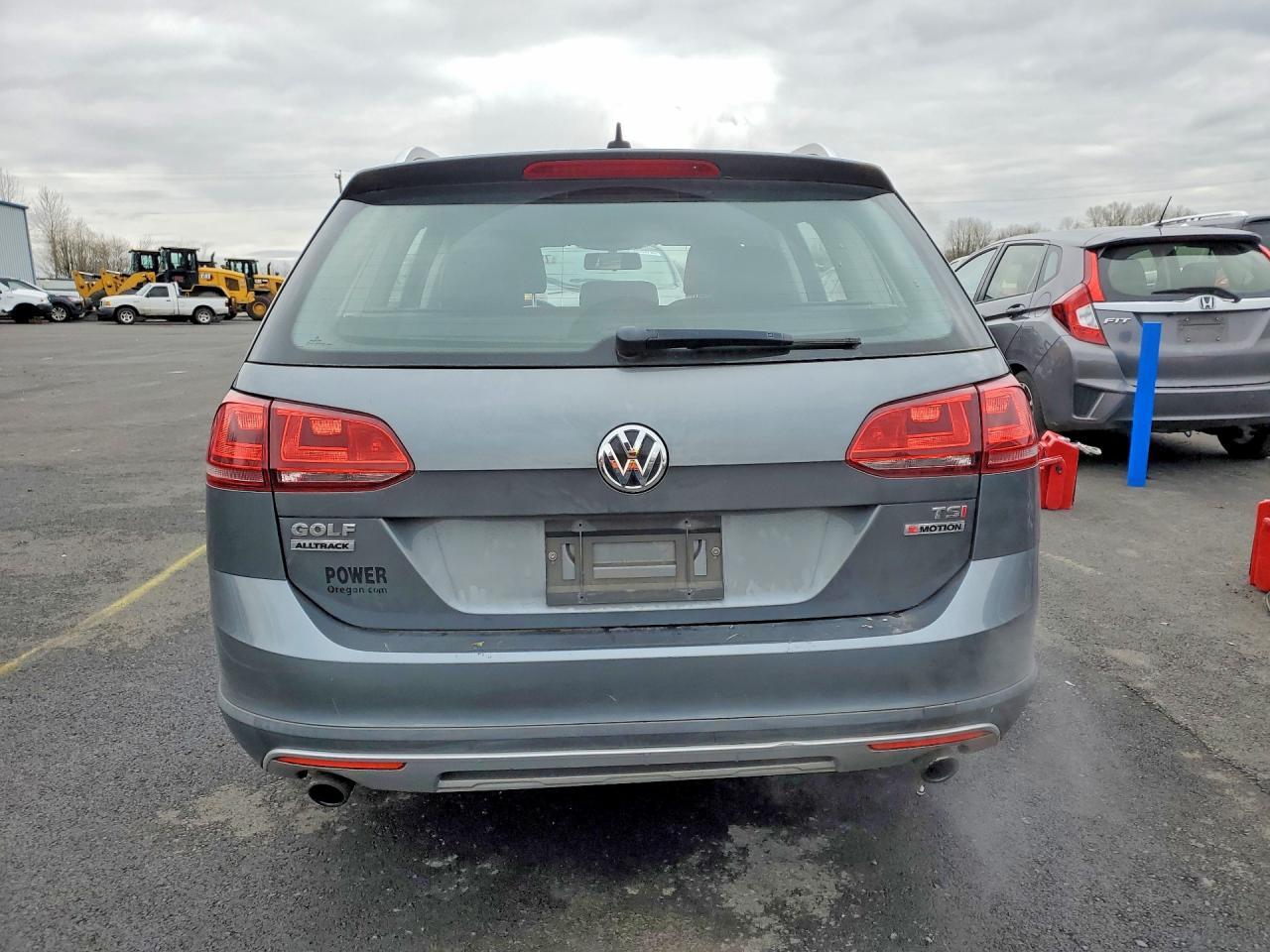 2017 Volkswagen Golf Alltrack S - zdjęcie 6