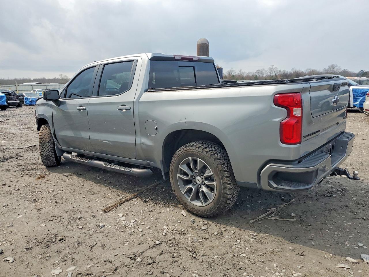 2024 Chevrolet Silverado K1500 Rst - zdjęcie 2