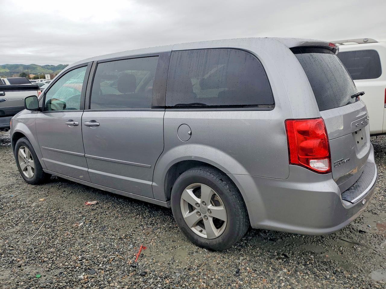 2016 Dodge Grand Caravan Se - zdjęcie 2