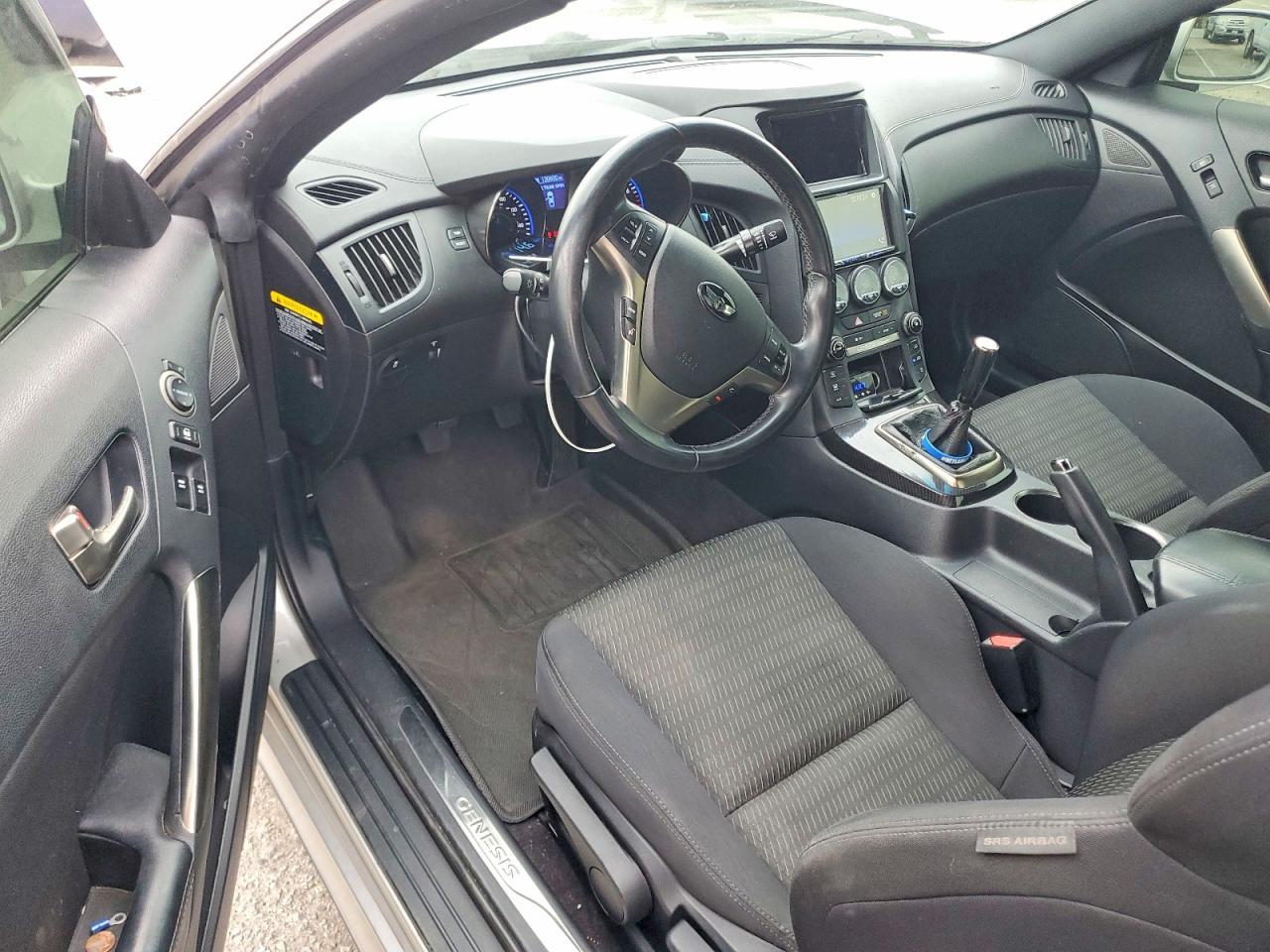 2013 Hyundai Genesis Coupe 2.0T - zdjęcie 8