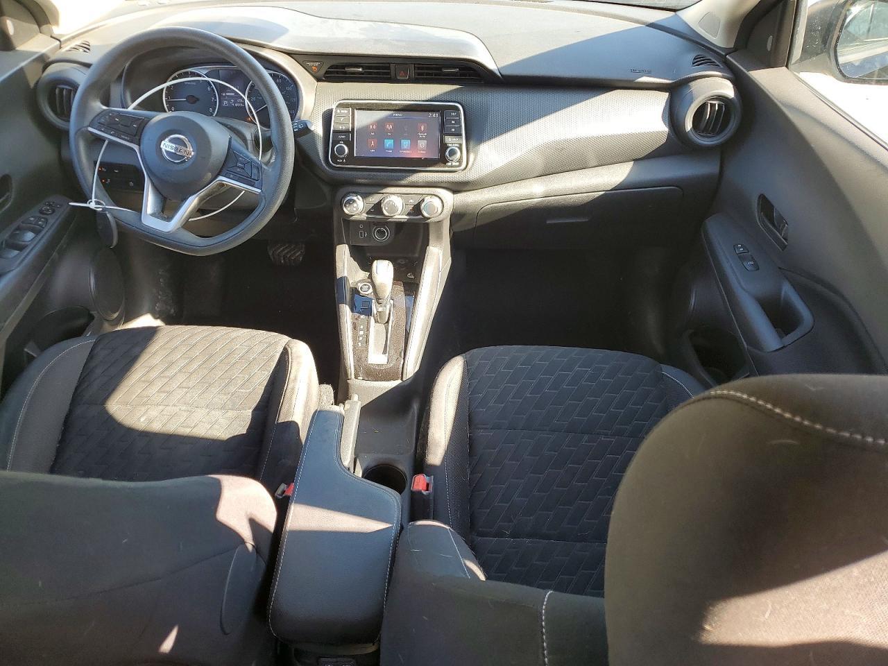 2021 Nissan Kicks S - zdjęcie 8