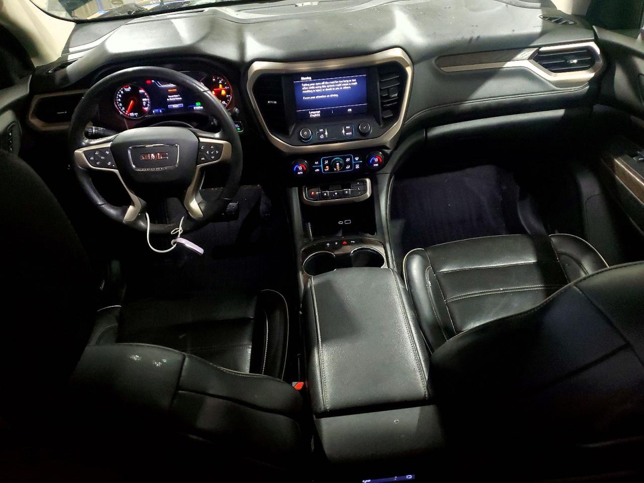 2021 GMC Acadia Denali - zdjęcie 8