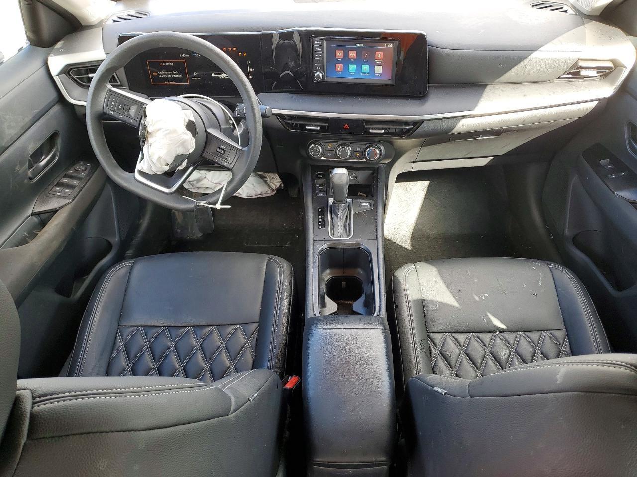 2025 Nissan Kicks S - zdjęcie 8