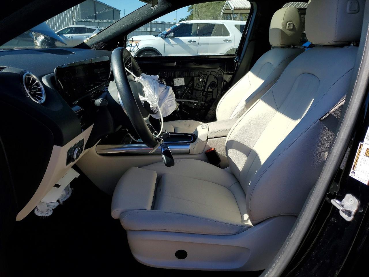 2025 Mercedes-Benz Gla 250 - zdjęcie 7
