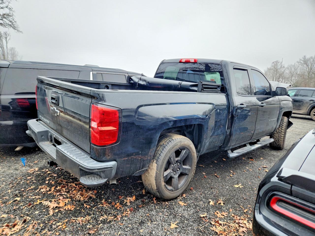 2017 Chevrolet Silverado C1500 - zdjęcie 3