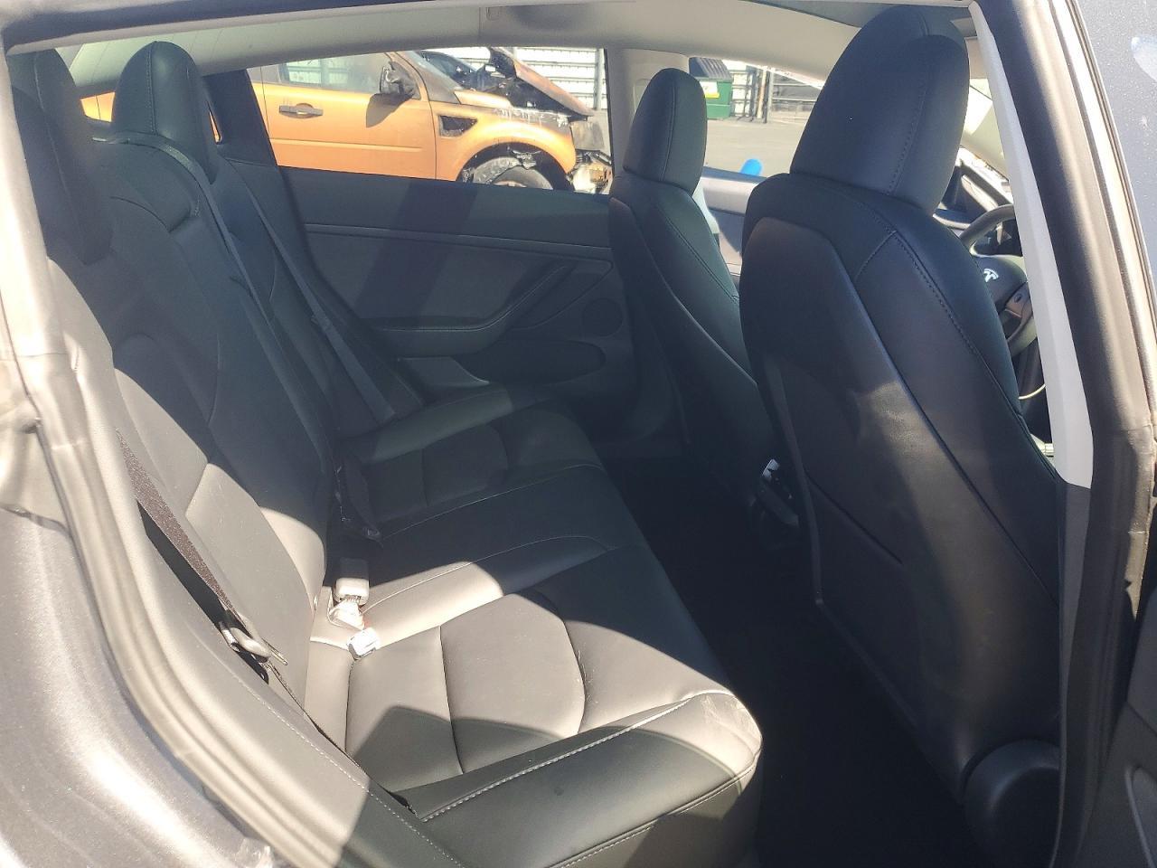 2023 Tesla Model 3 - zdjęcie 10