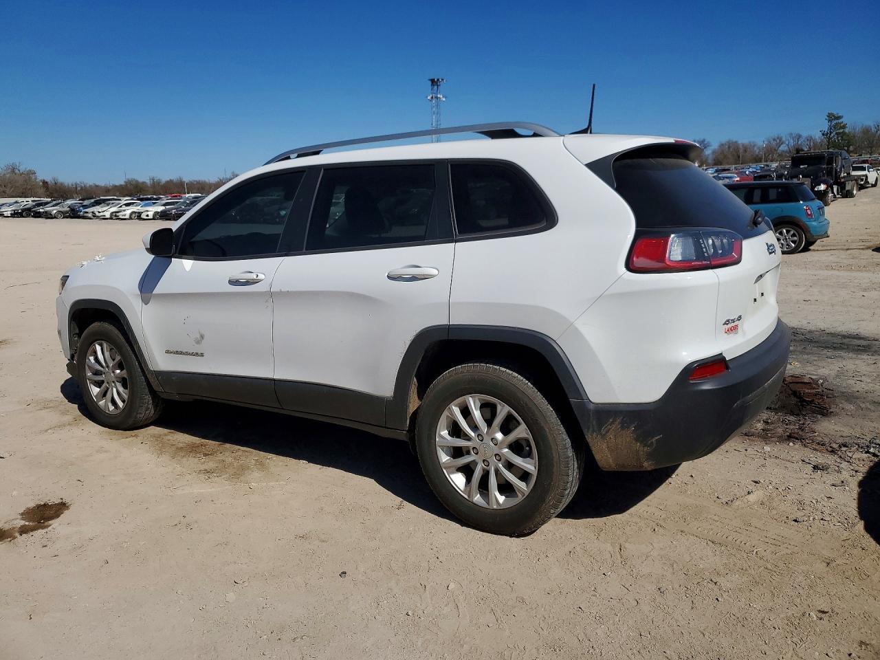 2020 Jeep Cherokee Latitude - zdjęcie 2