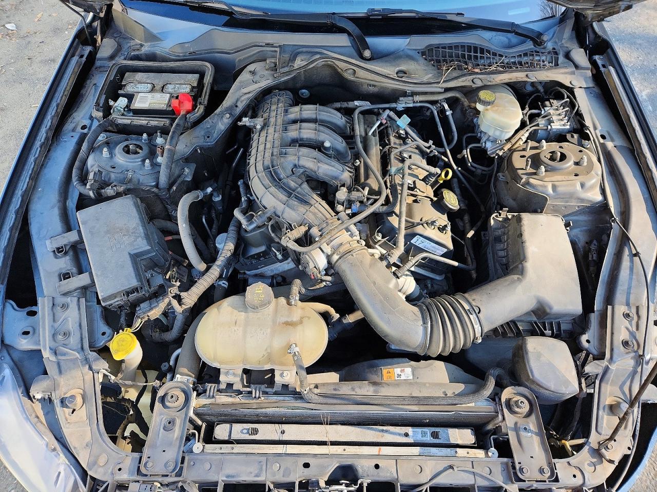 2017 Ford Mustang - zdjęcie 11