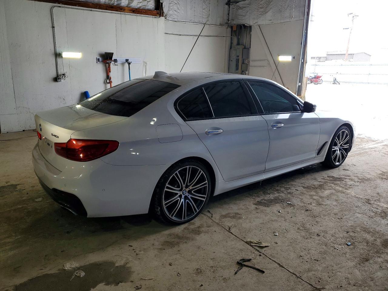 BMW Seria 5 - zdjęcie 3