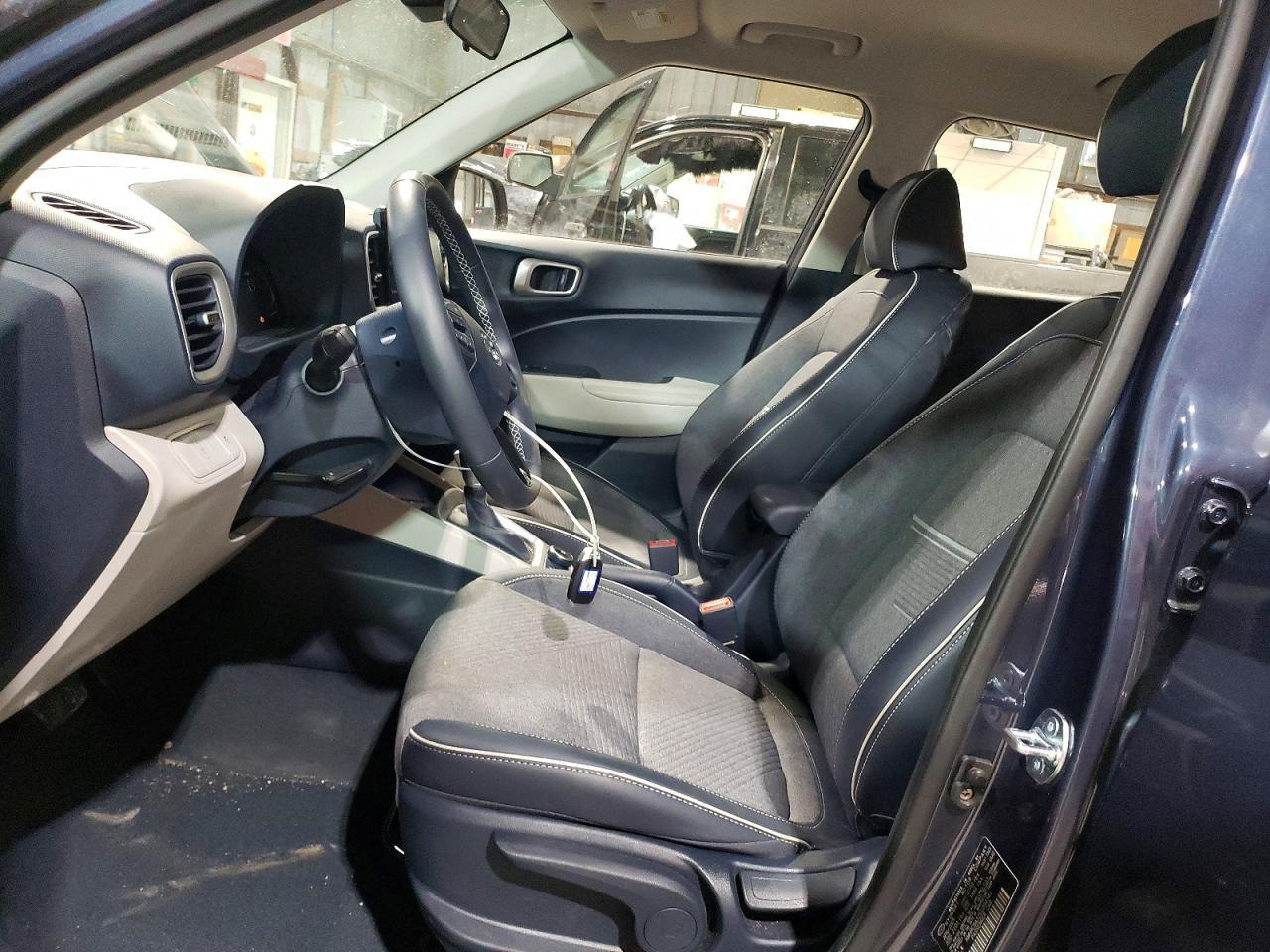 2025 Hyundai Venue Sel - zdjęcie 7