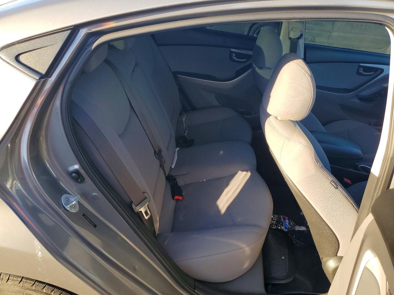 2014 Hyundai Elantra Se - zdjęcie 10