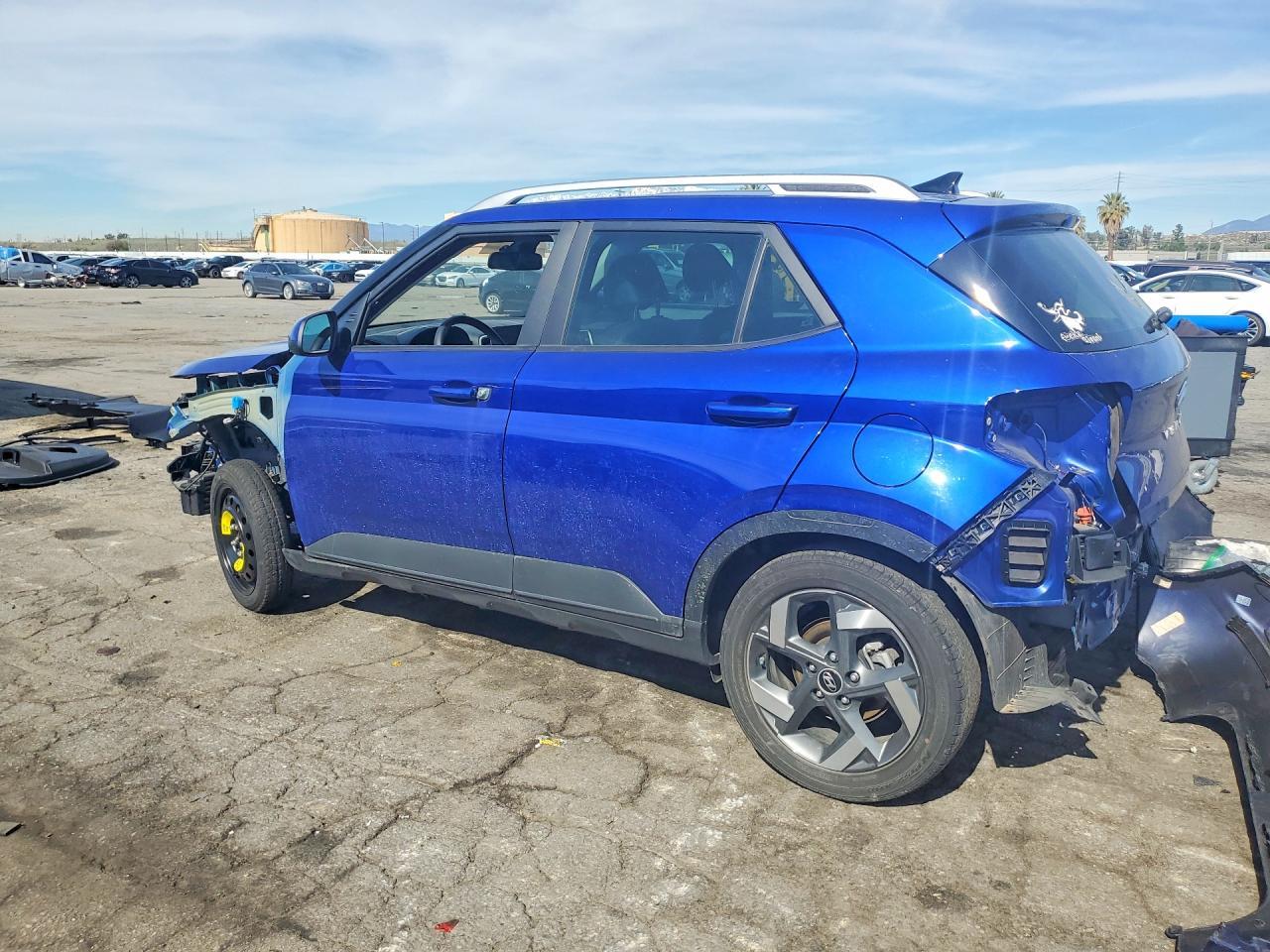 2022 Hyundai Venue Sel - zdjęcie 2