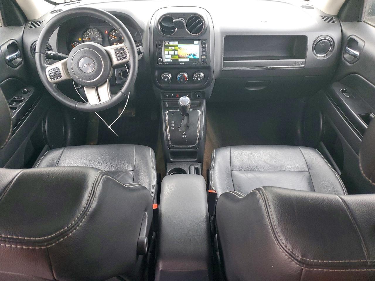2015 Jeep Patriot Latitude - zdjęcie 8