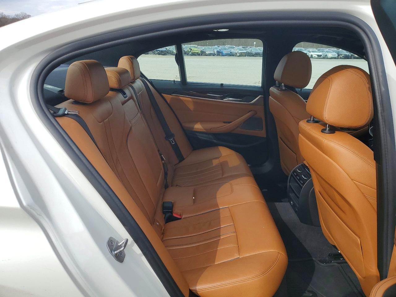 2018 BMW 530 I - zdjęcie 10