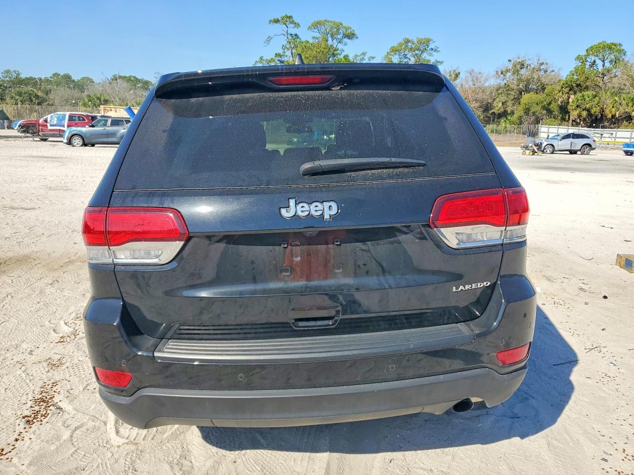 2021 Jeep Grand Cherokee Laredo - zdjęcie 6