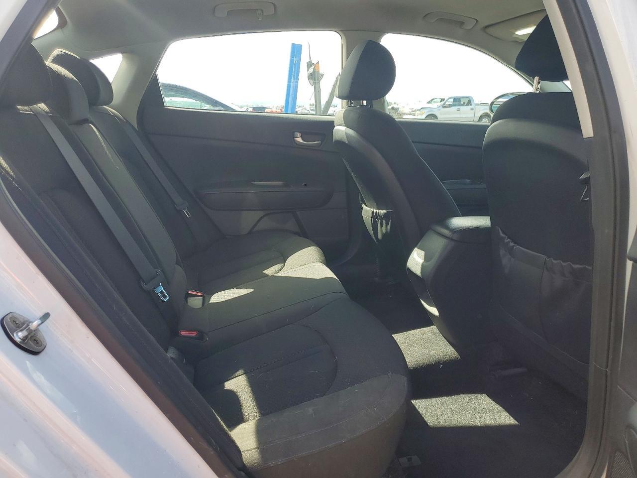 2016 Kia Optima Lx - zdjęcie 10