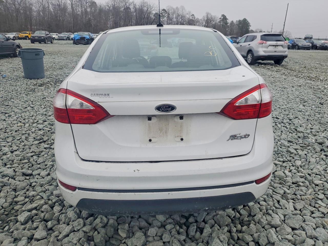 2017 Ford Fiesta S - zdjęcie 6