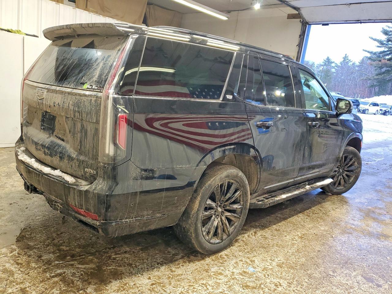 2022 Cadillac Escalade Sport - zdjęcie 3