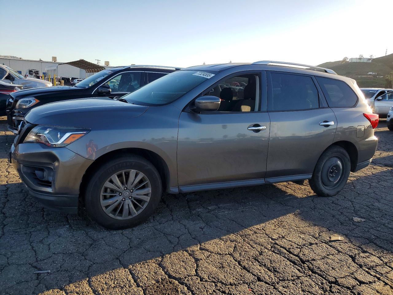 2020 Nissan Pathfinder