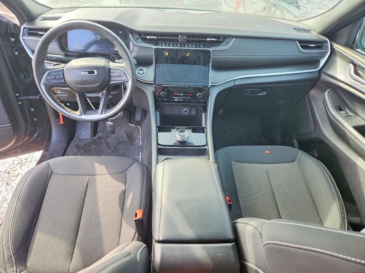 2024 Jeep Grand Cherokee Laredo - zdjęcie 8