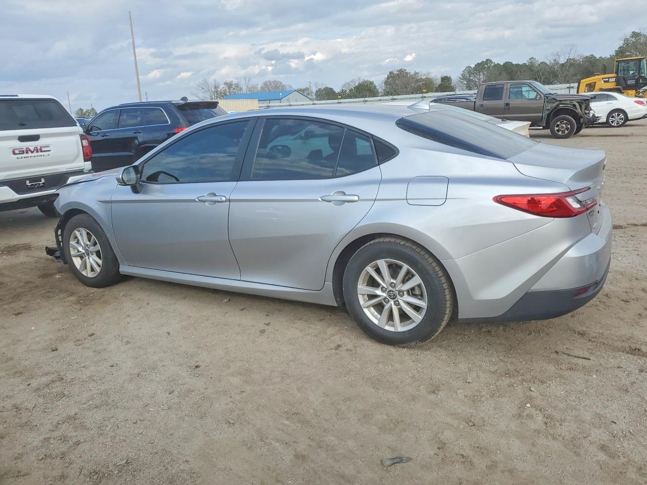 2025 Toyota Camry Xse - zdjęcie 2