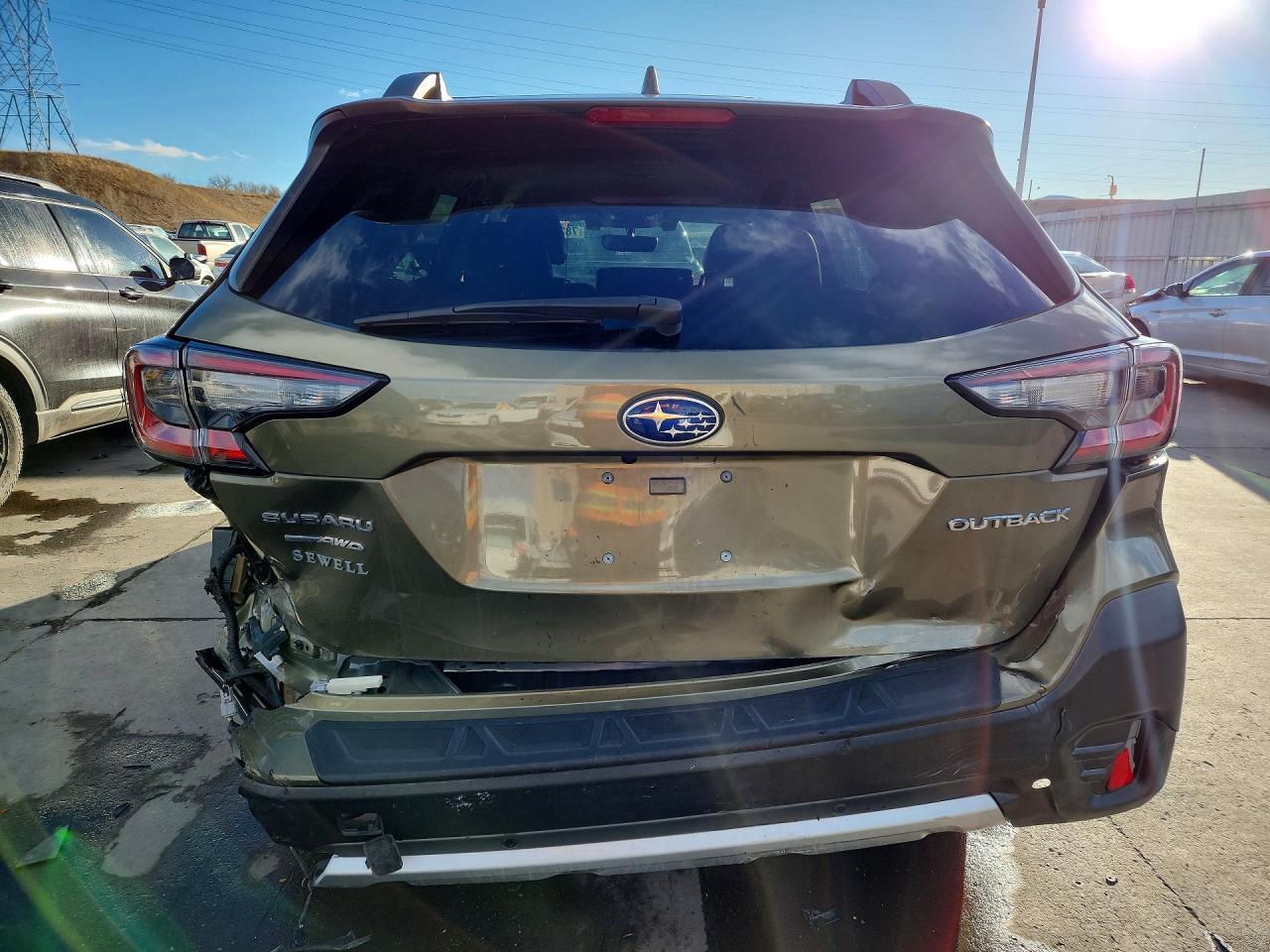 2021 Subaru Outback Limited - zdjęcie 6