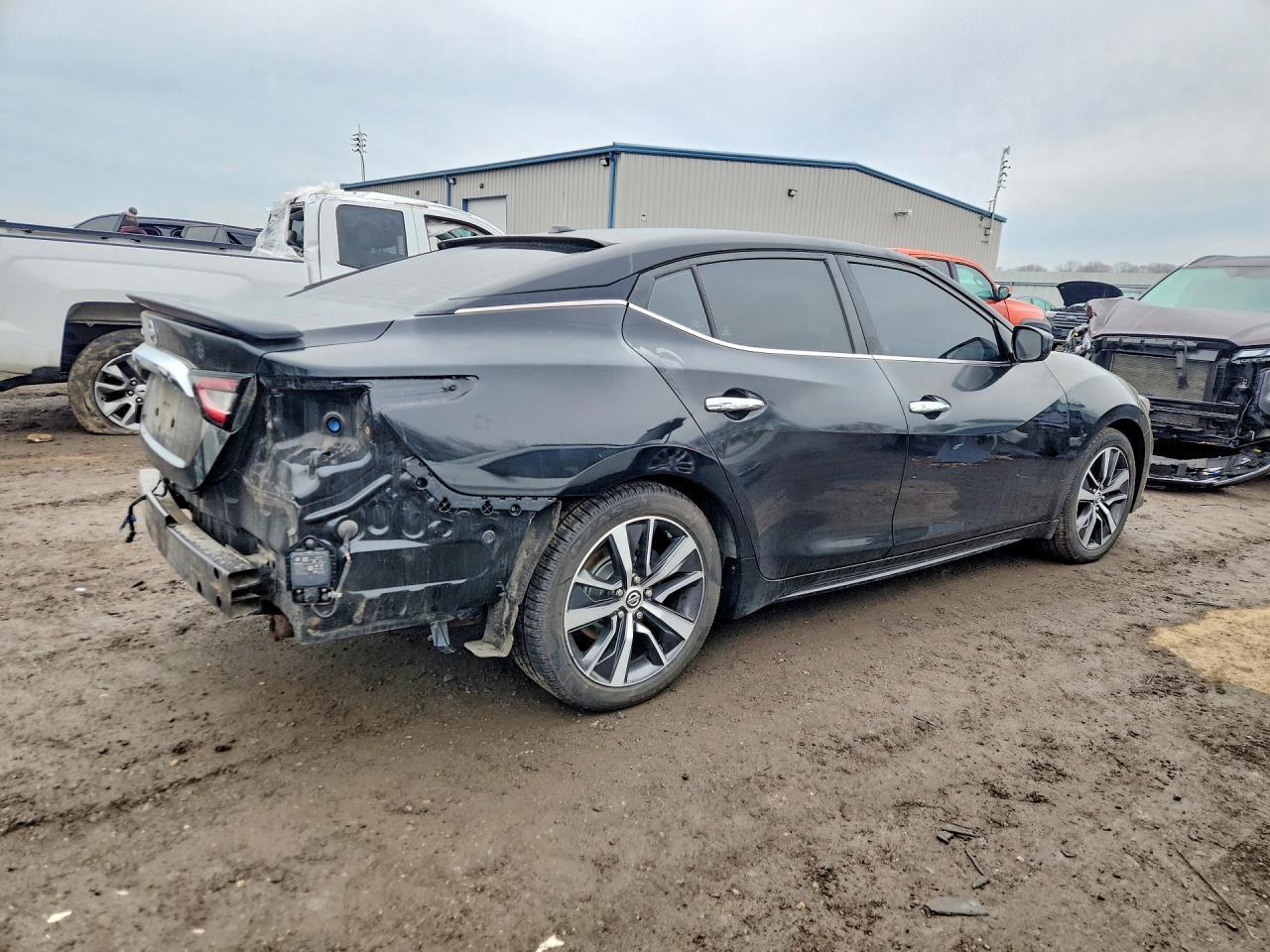 2020 Nissan Maxima S - zdjęcie 3