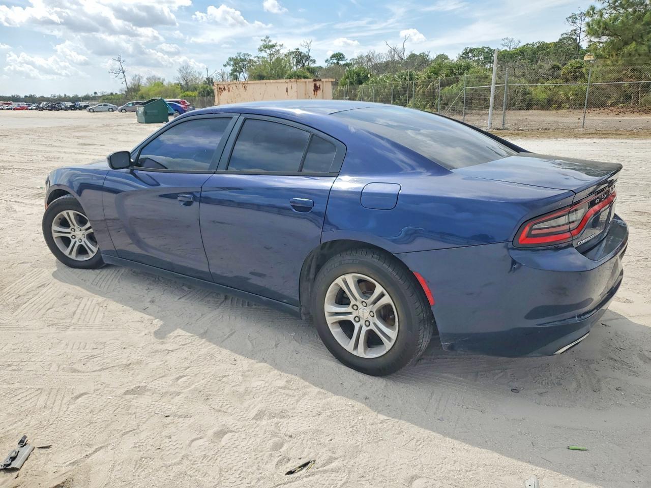 2016 Dodge Charger Se - zdjęcie 2