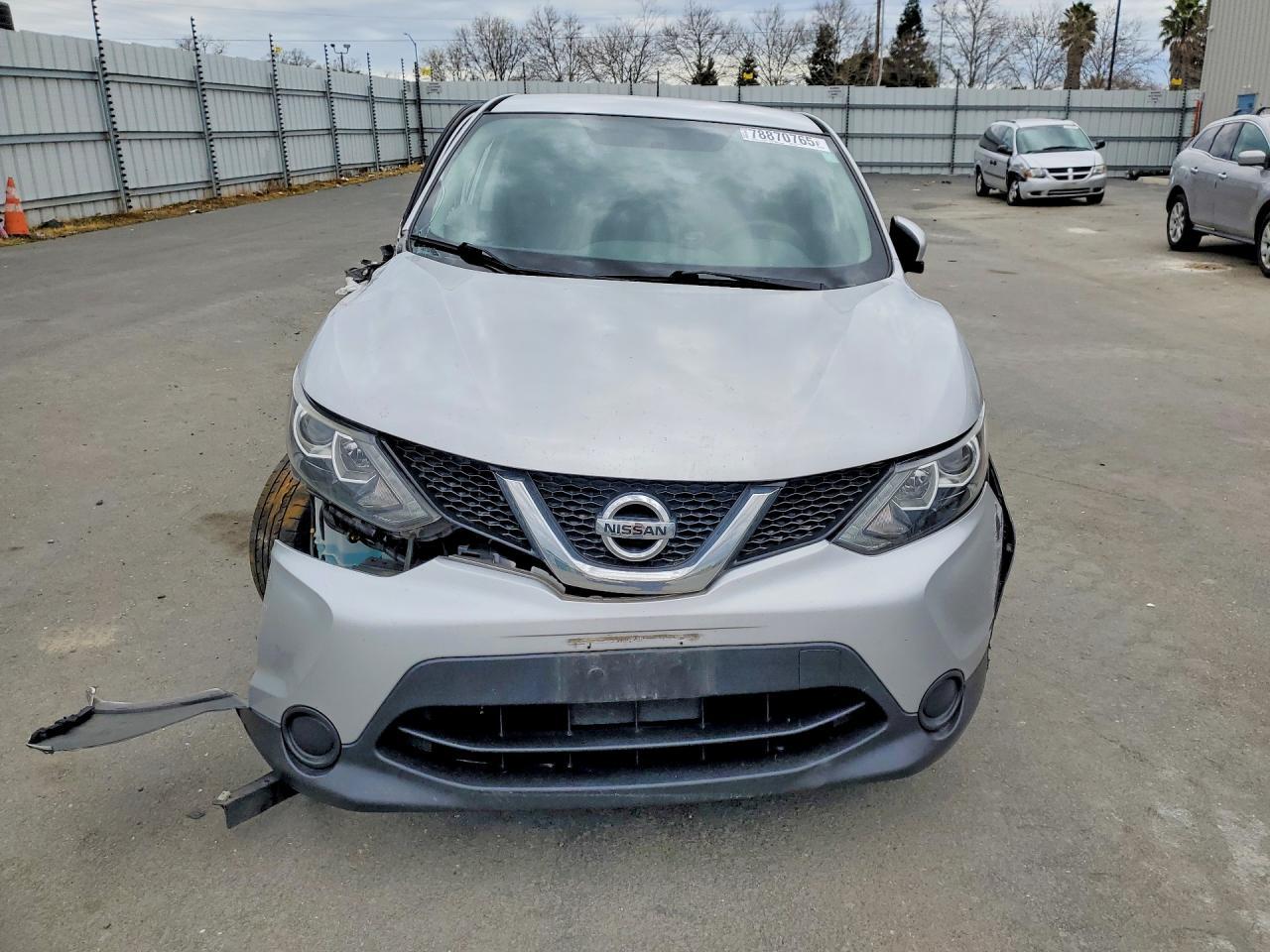 2017 Nissan Rogue Sport S - zdjęcie 5