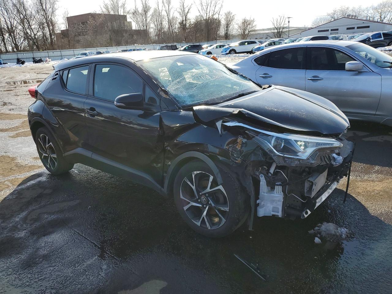 2019 Toyota C-Hr Xle - zdjęcie 4