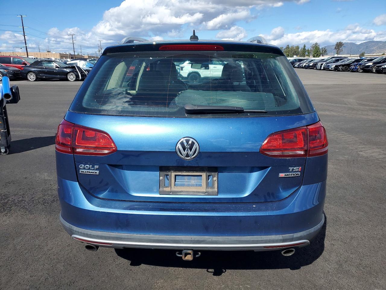 2017 Volkswagen Golf Alltrack S - zdjęcie 6