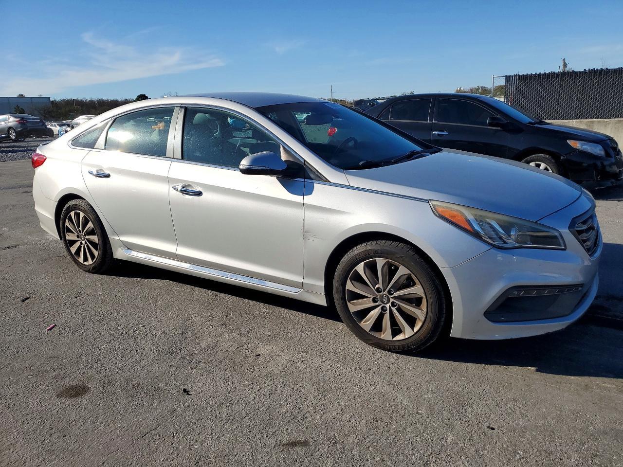 2015 Hyundai Sonata Sport - zdjęcie 4