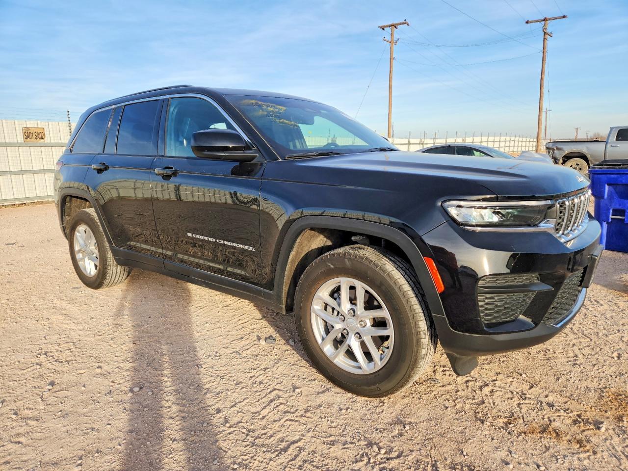 2025 Jeep Grand Cherokee Laredo - zdjęcie 4
