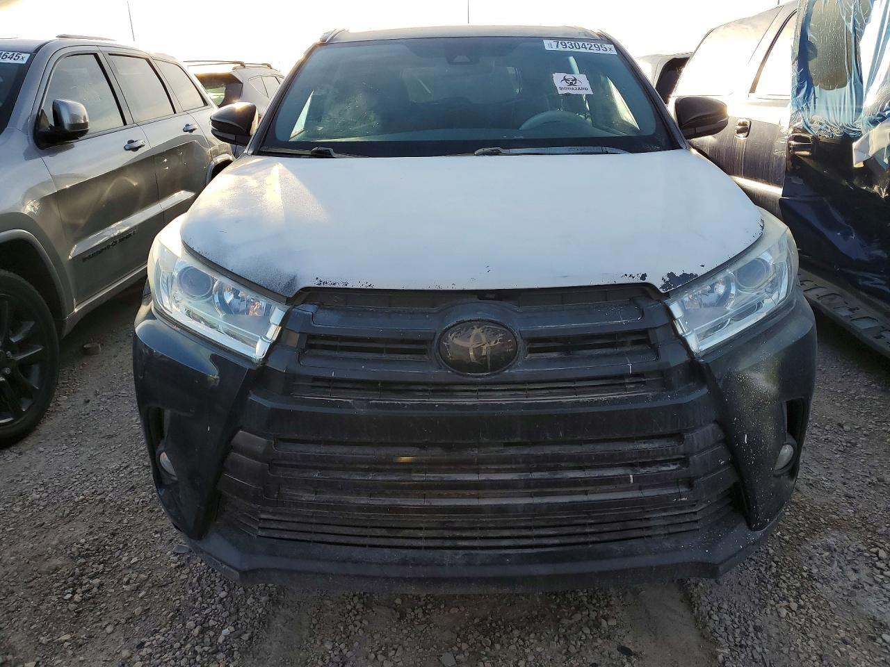 2018 Toyt Highlander - zdjęcie 5