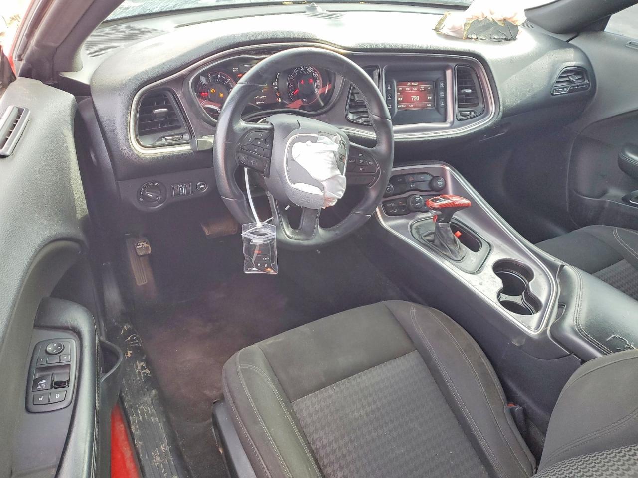 2016 Dodge Challenger Sxt - zdjęcie 8