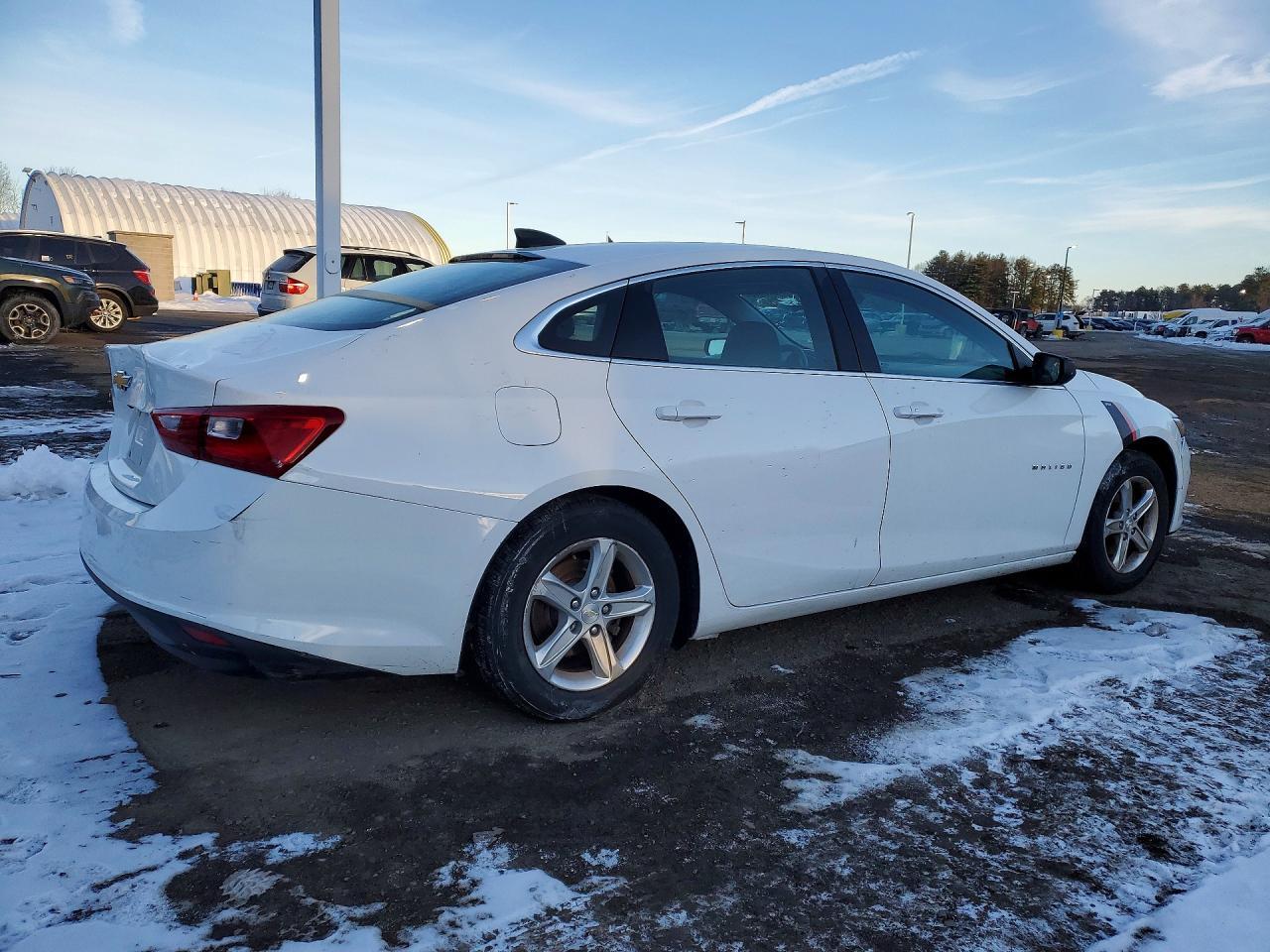 2019 Chevrolet Malibu Ls - zdjęcie 3