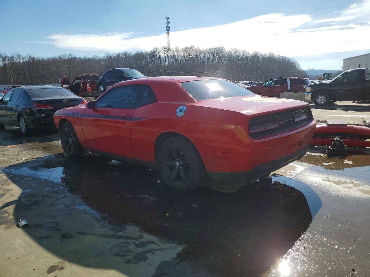 2015 Dodge Challenger Sxt - zdjęcie 2