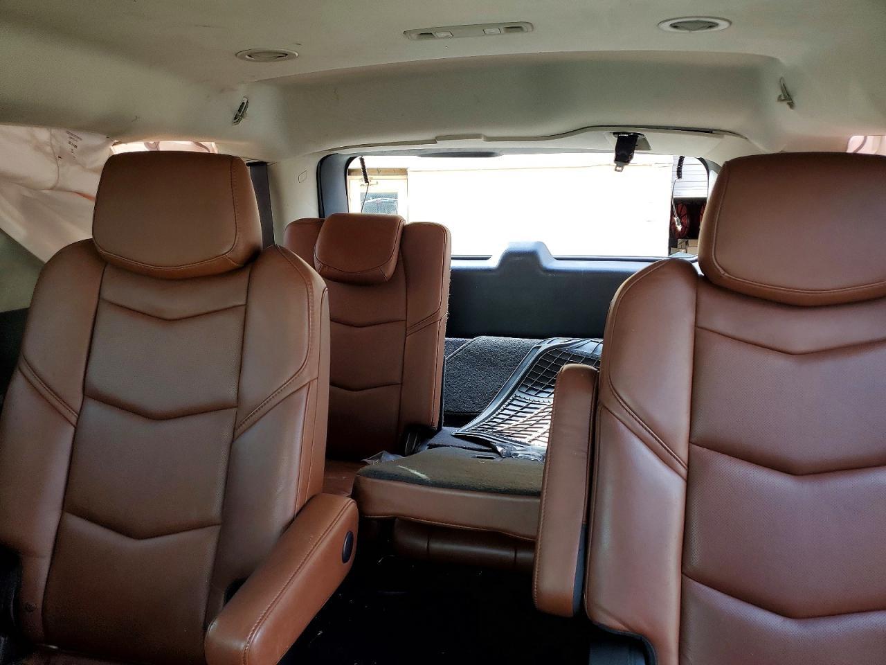 2017 Cadillac Escalade Luxury - zdjęcie 10