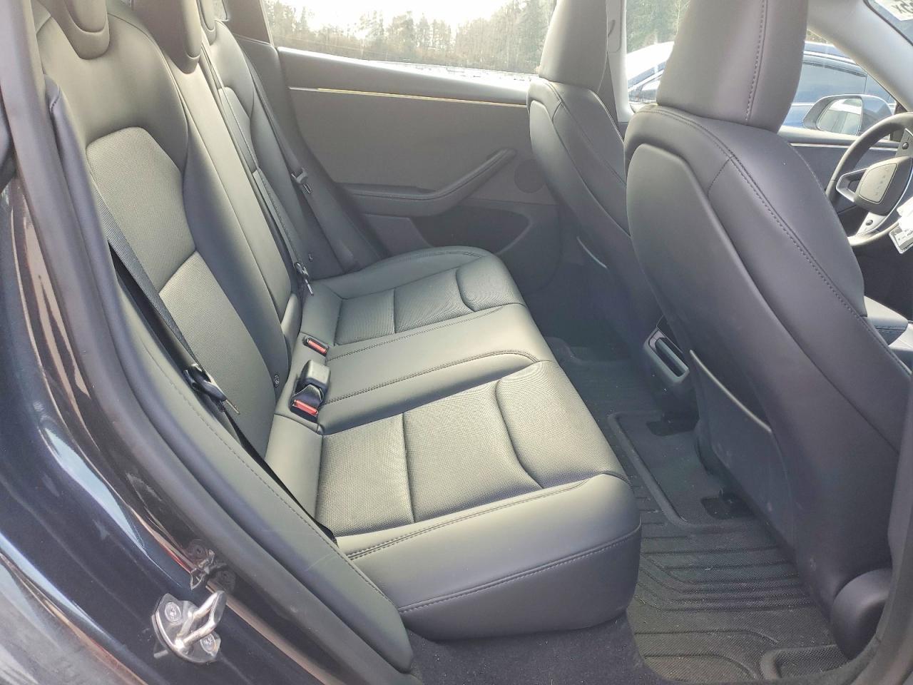 2024 Tesla Model 3 - zdjęcie 10