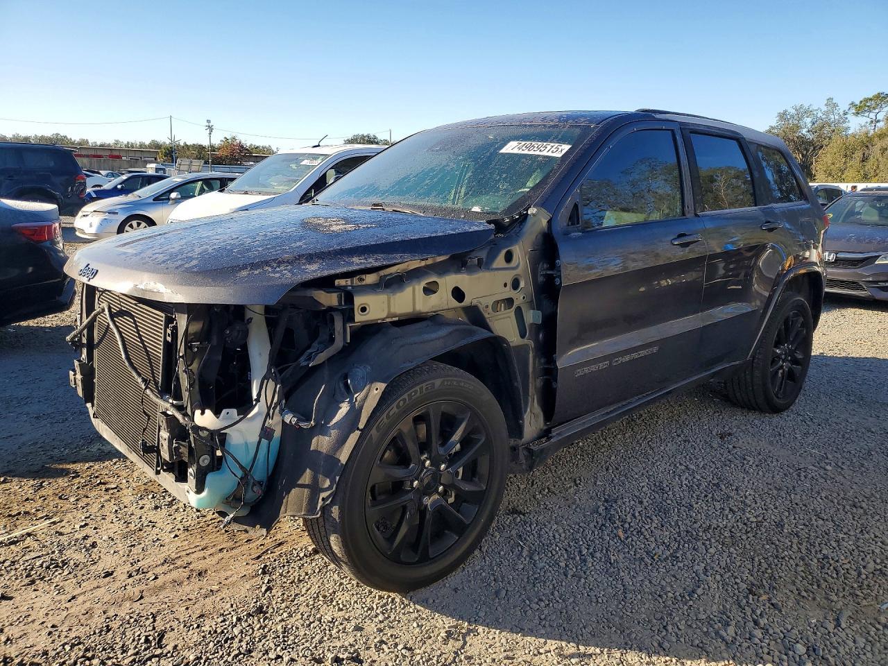 2021 Jeep Grand Cherokee Laredo - zdjęcie główne