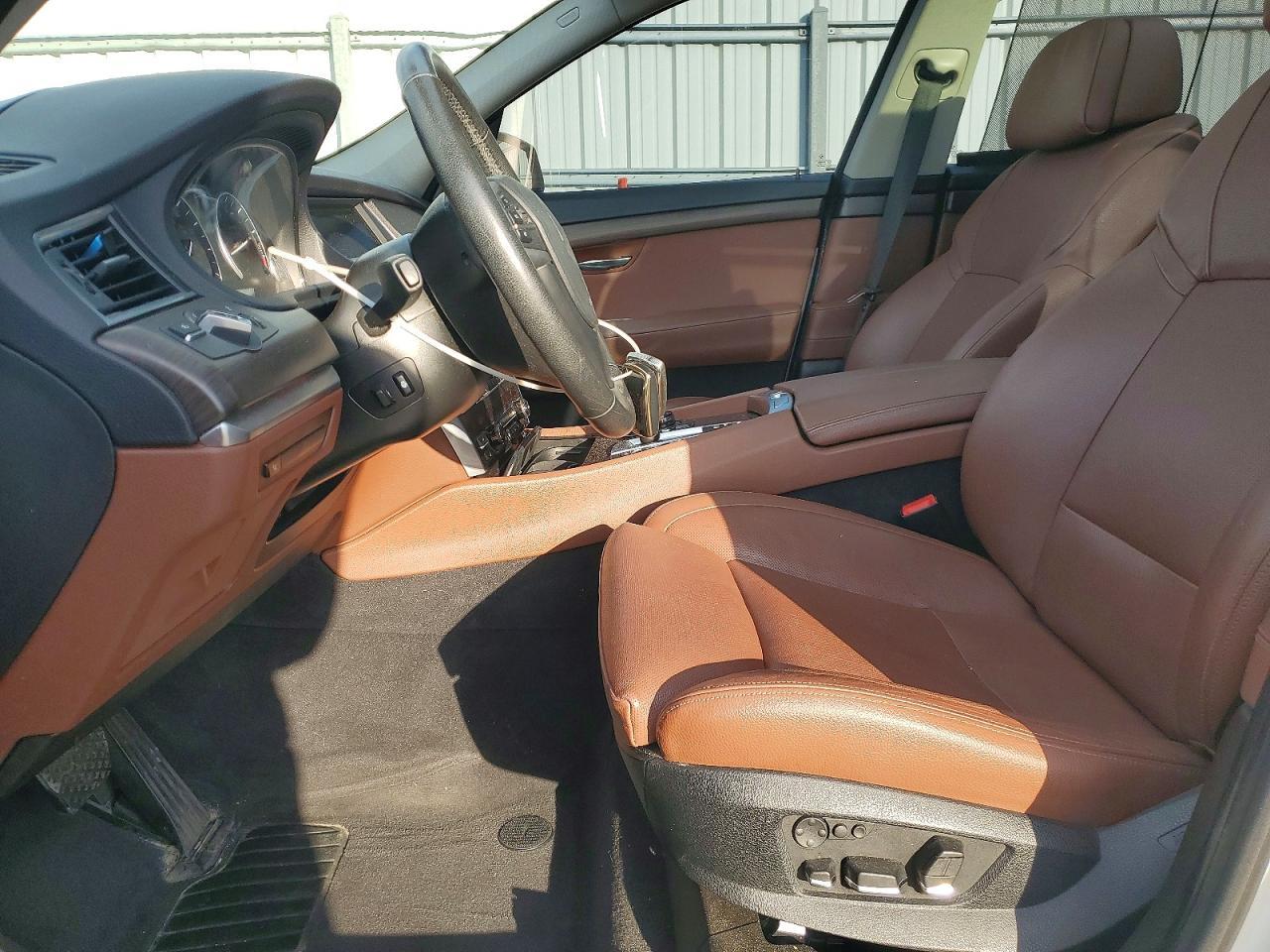 2013 BMW 550 Xigt - zdjęcie 7