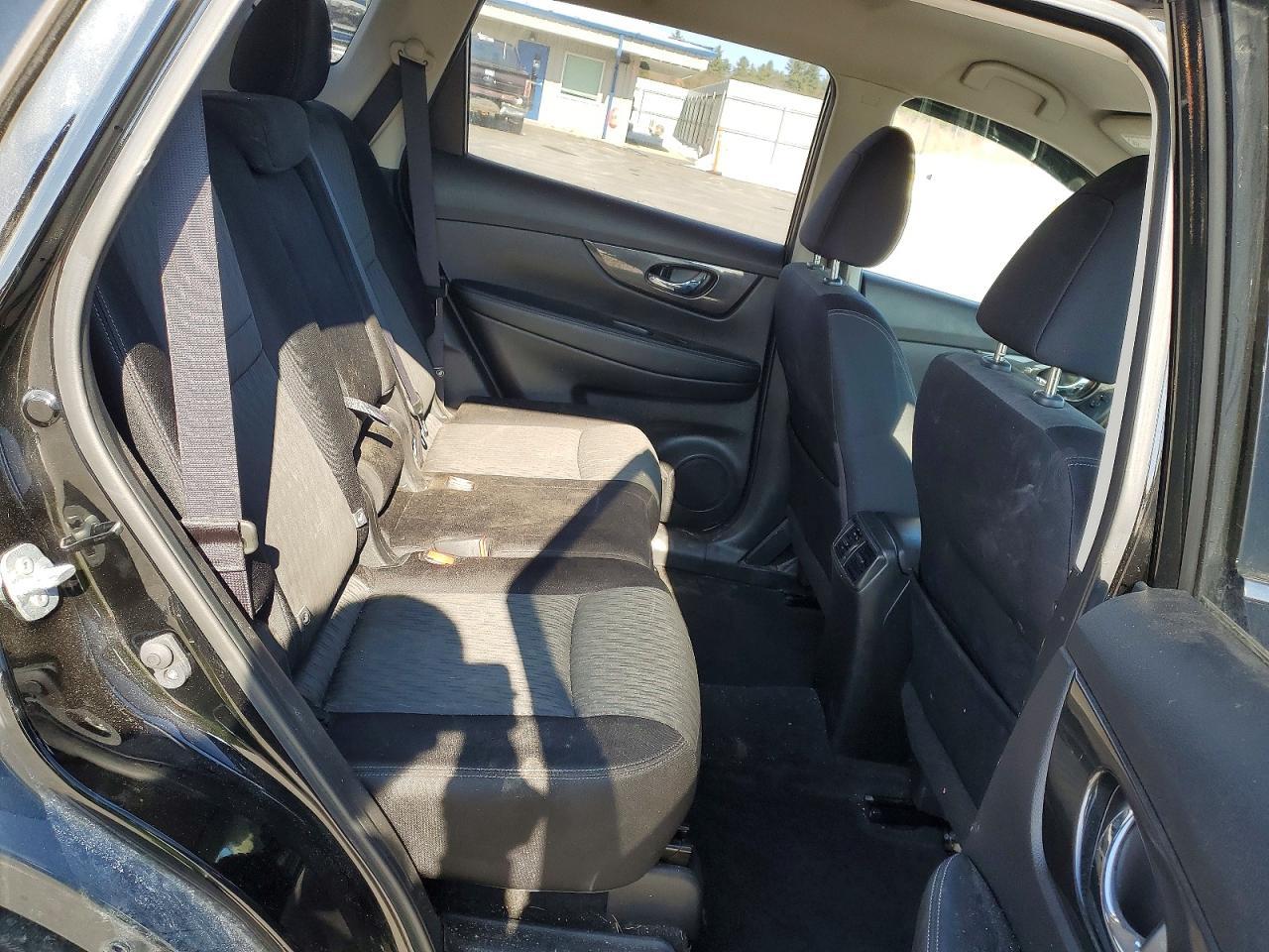 2017 Nissan Rogue S - zdjęcie 10