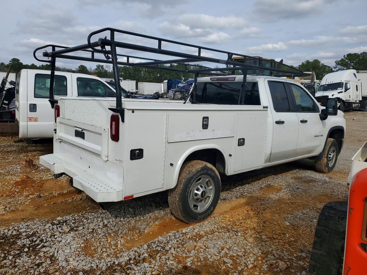 2021 Chevrolet Silverado C2500 Heavy Duty - zdjęcie 3