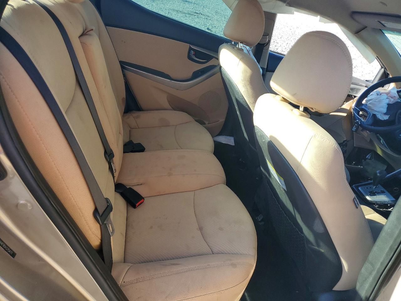 2013 Hyundai Elantra Gls - zdjęcie 10
