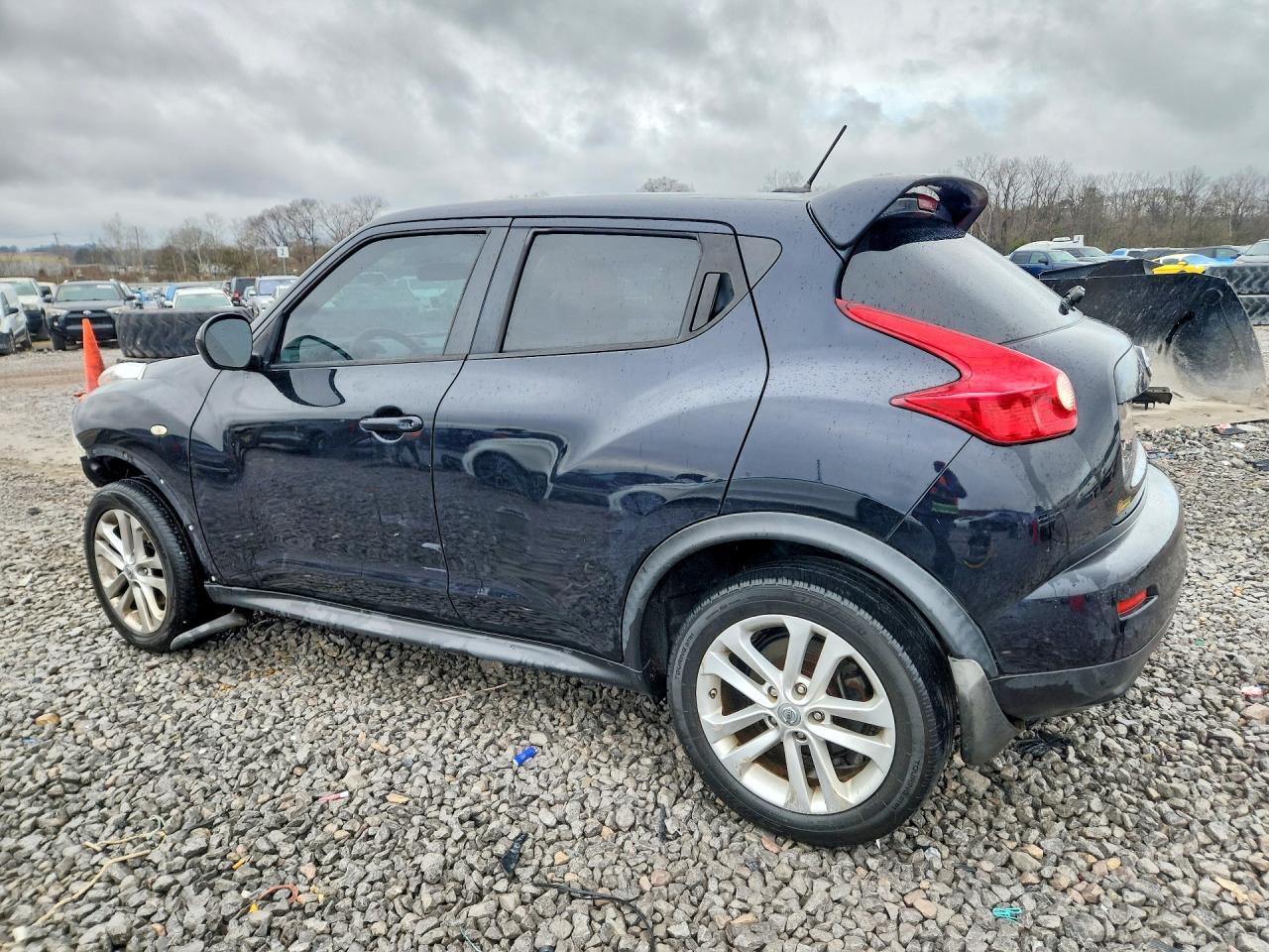 2013 Nissan Juke S - zdjęcie 2